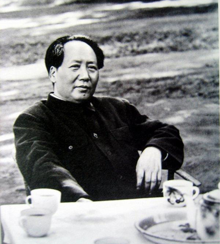 毛主席的最后一个生日:长寿面全都碎在了锅里